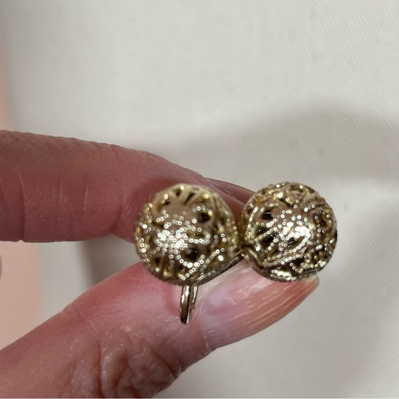 Vintage Jewelry Vintage 4 50 Retro Oversized Filigree Gold Ball